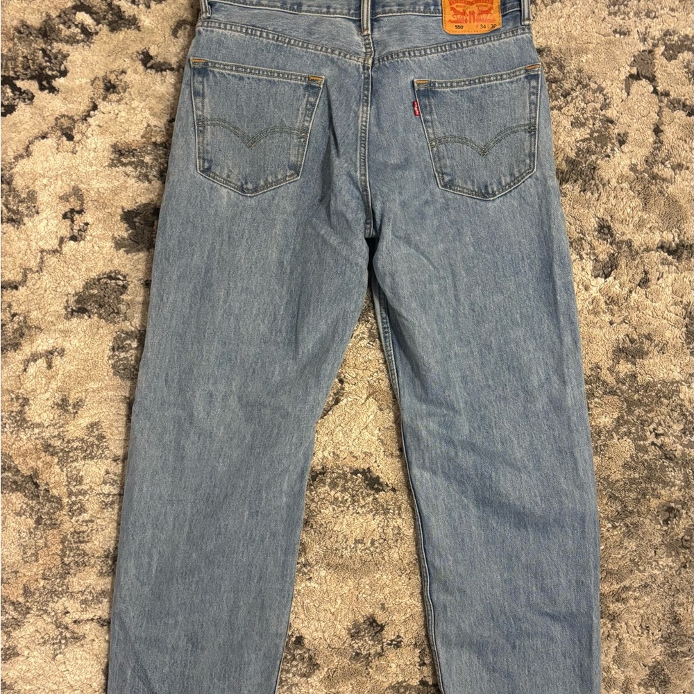 Levi's Light Blue 550